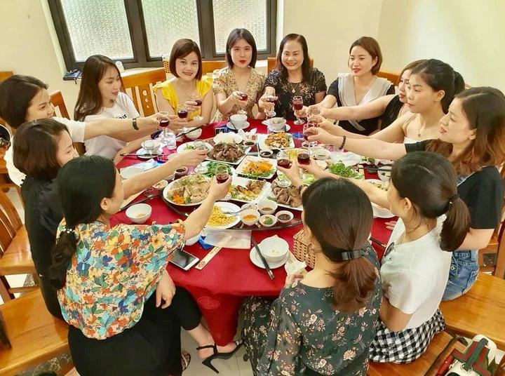 Review nh&agrave; h&agrave;ng Hương Qu&ecirc;  - Địa chỉ đ&aacute;ng gh&eacute; thăm khi du lịch Tam Đảo