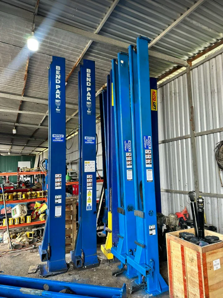 Cầu n&acirc;ng 2 trụ sửa chữa &ocirc; t&ocirc; - Địa chỉ đặt mua uy t&iacute;n gi&aacute; tốt nhất