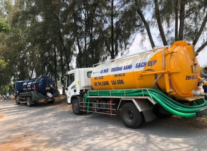 Review Dịch Vụ H&uacute;t Bể Phốt Của C&ocirc;ng Ty Đức Y&ecirc;n: Uy T&iacute;n V&agrave; Chuy&ecirc;n Nghiệp