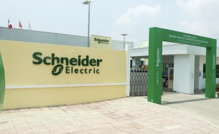 Thiết Bị Điện Schneider 2026: Review Chi Tiết Sau 1 Năm Sử Dụng Thực Tế