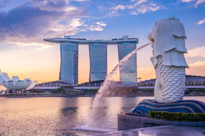 Review the eras tour - chuyến đi trong mơ một m&igrave;nh qua sing xem show taylor swift