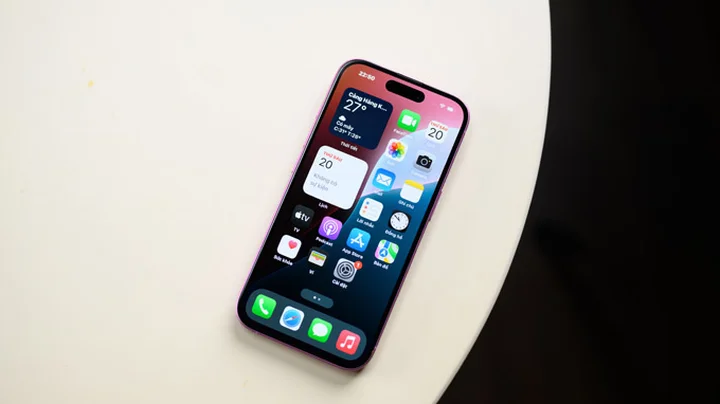 Pin iPhone 16