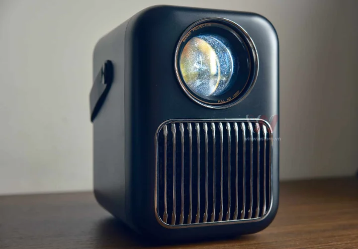 Review m&aacute;y chiếu mini Wanbo T6R Max: Lựa chọn tối ưu cho trải nghiệm phim tại gia