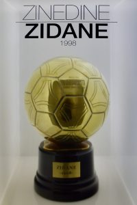 Ballon d'Or 2026: Danh Sách 30 Ứng Viên, PSG Áp Đảo